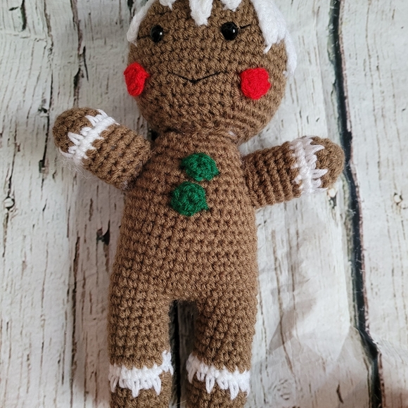 Crochet Gingerbread Boy Stuffed Amigurumi - Picture 10 of 11